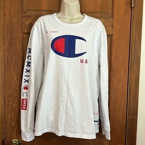 Champion Men’s White Long Sleeve Shirt Size Large